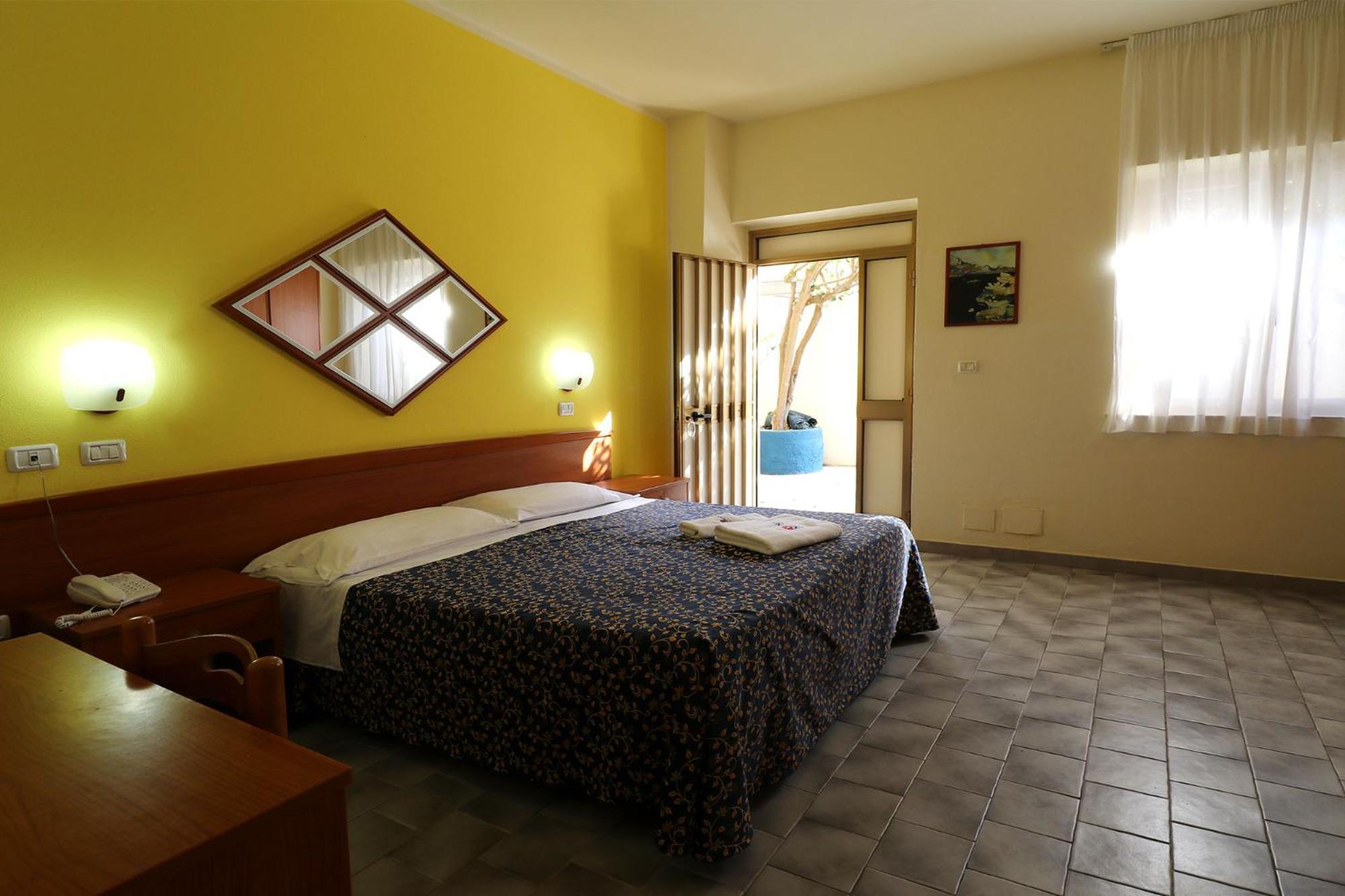 Nirvana Club Village Botricello Habitación foto